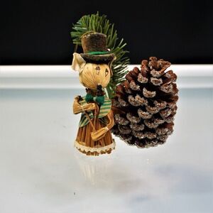 Straw Mouse Vintage Christmas Ornament Top Hat Mouse